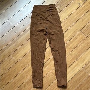 Aerie crossover leggings with pockets